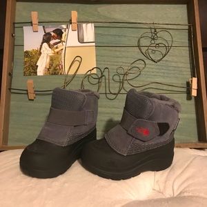 Toddler North Face snow boots. Never worn.